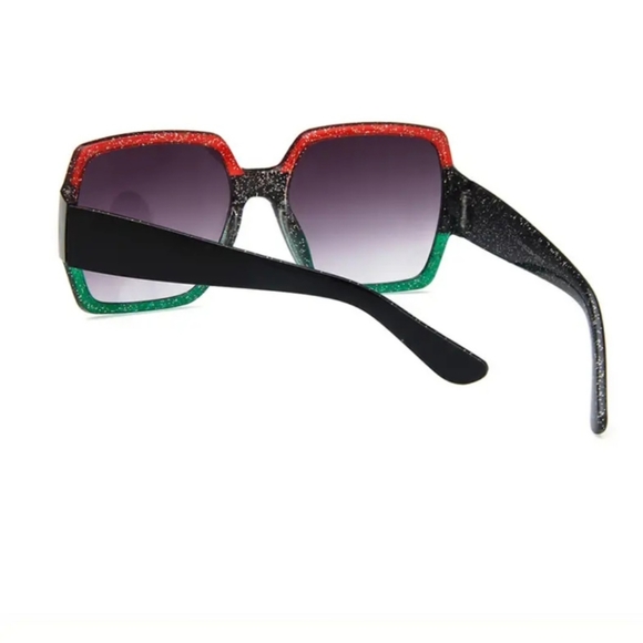 Y2K VIBE EXAGGERATED LARGE COLORBLOCK SUNGLASSES NWOT - Picture 6 of 6